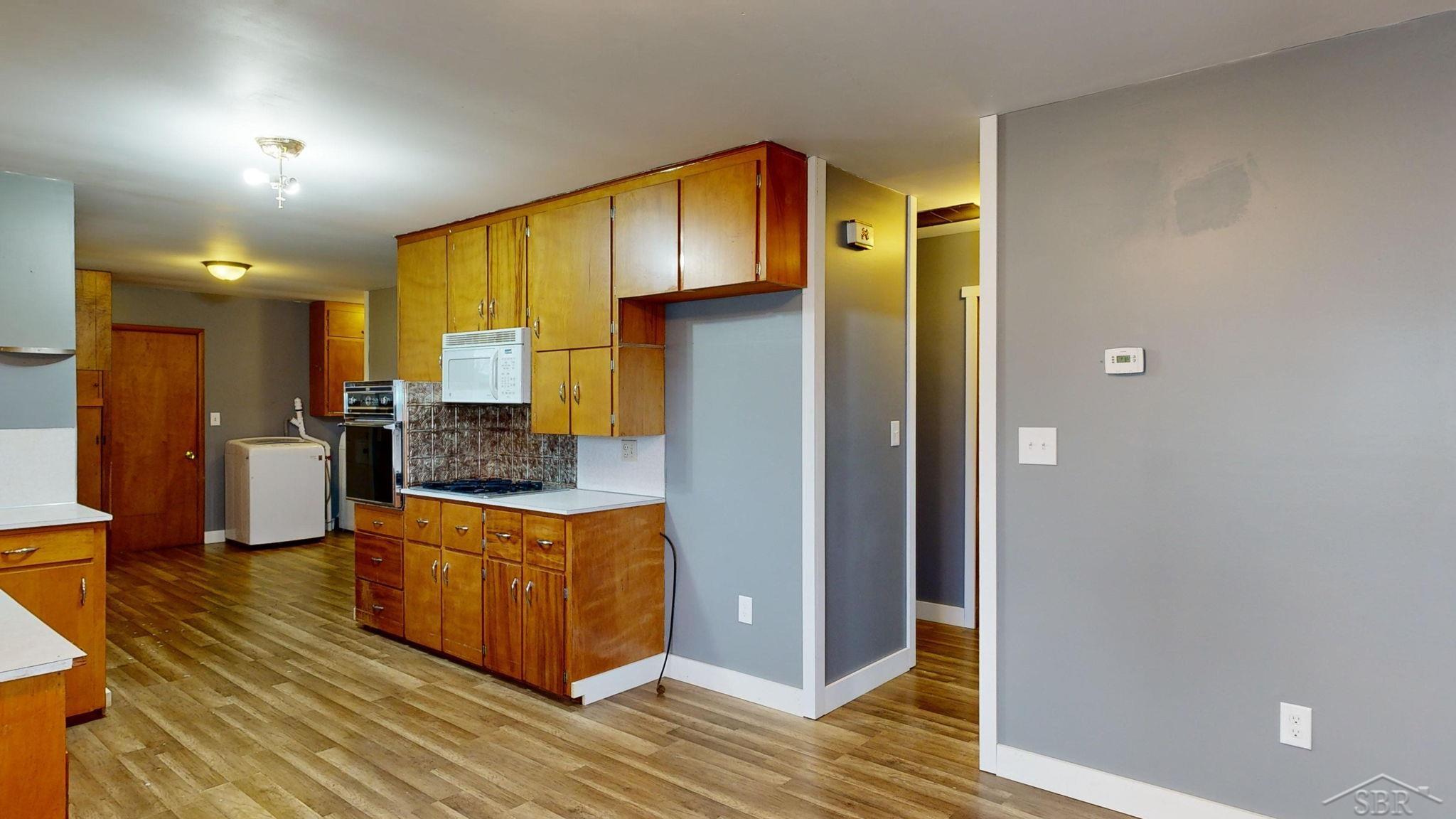 76 North Meridian Road Merrill, MI 48637 - Photo 9 of 22 50135462-90a1dfcc-20ab-4a5f-a585-e12096ceb144.JPG