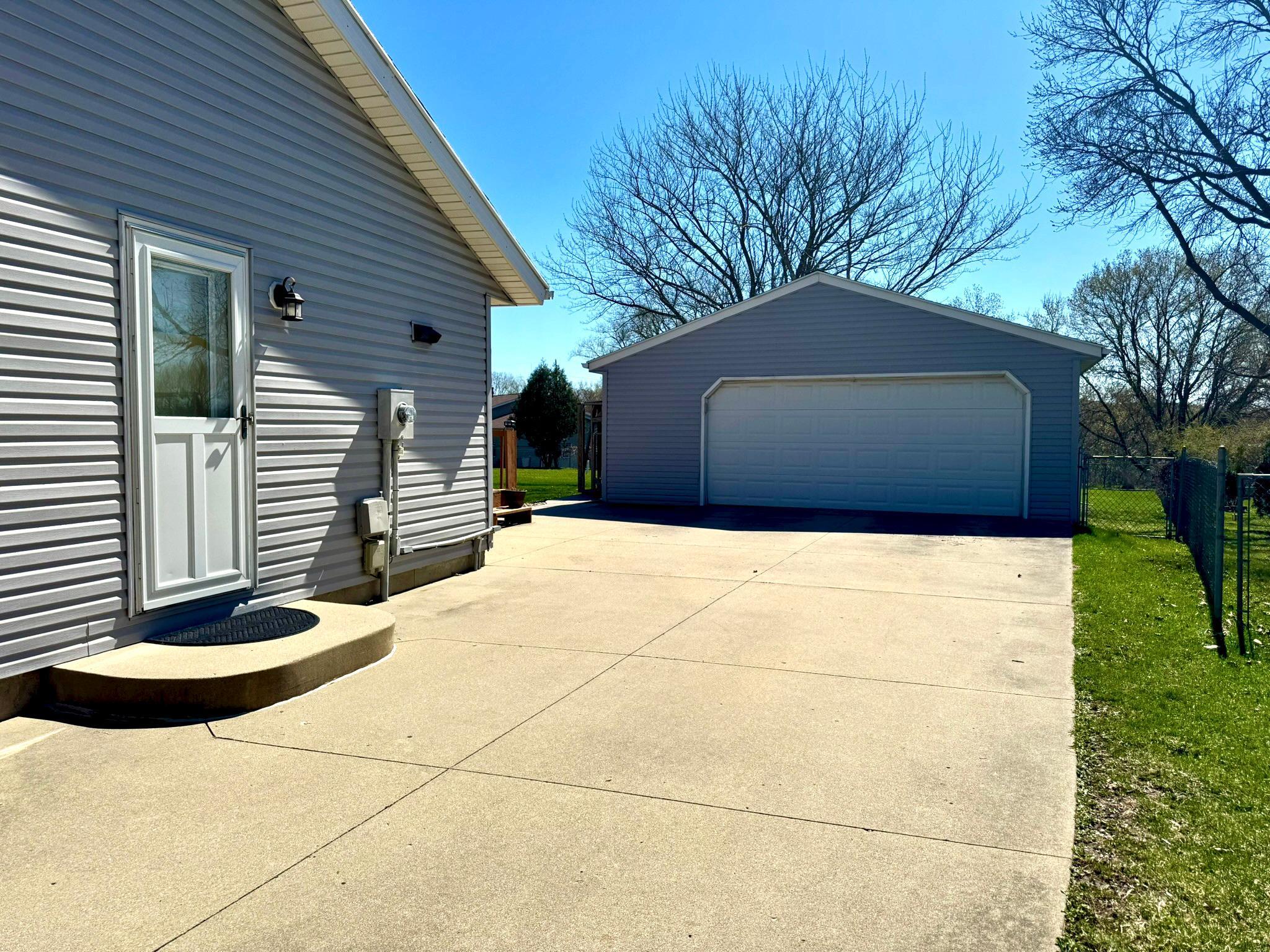 976 22nd Street Southeast Rochester, MN 55904 - Photo 6 of 6