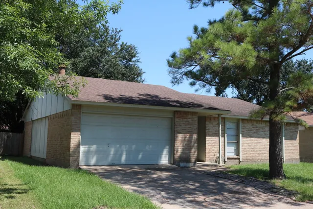 $1,600 | 17514 Autumn Trails Lane, Houston, TX 77084