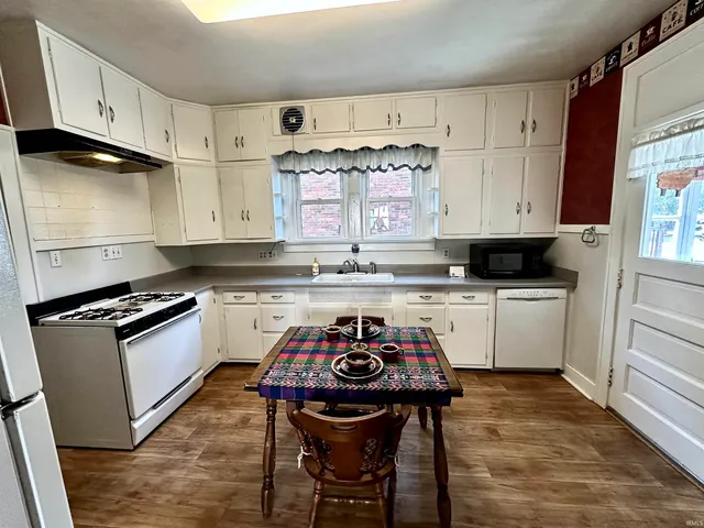 $204,900 | 3820 Arlington Avenue, Fort Wayne, IN 46807