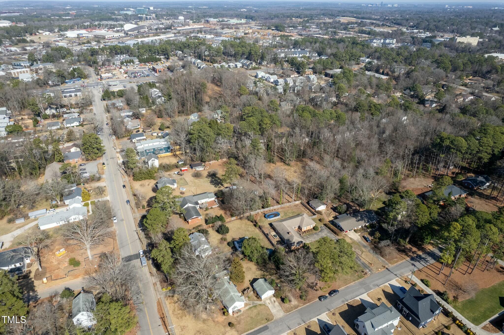 611 Powell Drive - Aerial Photo