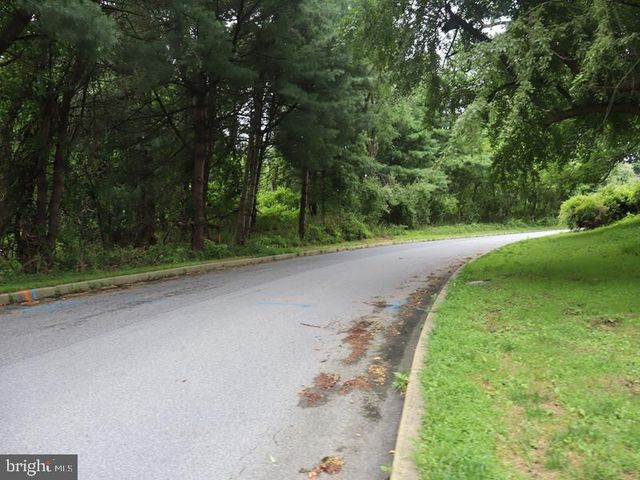 $910,000 | 505 South Heilbron Drive, Media, PA 19063