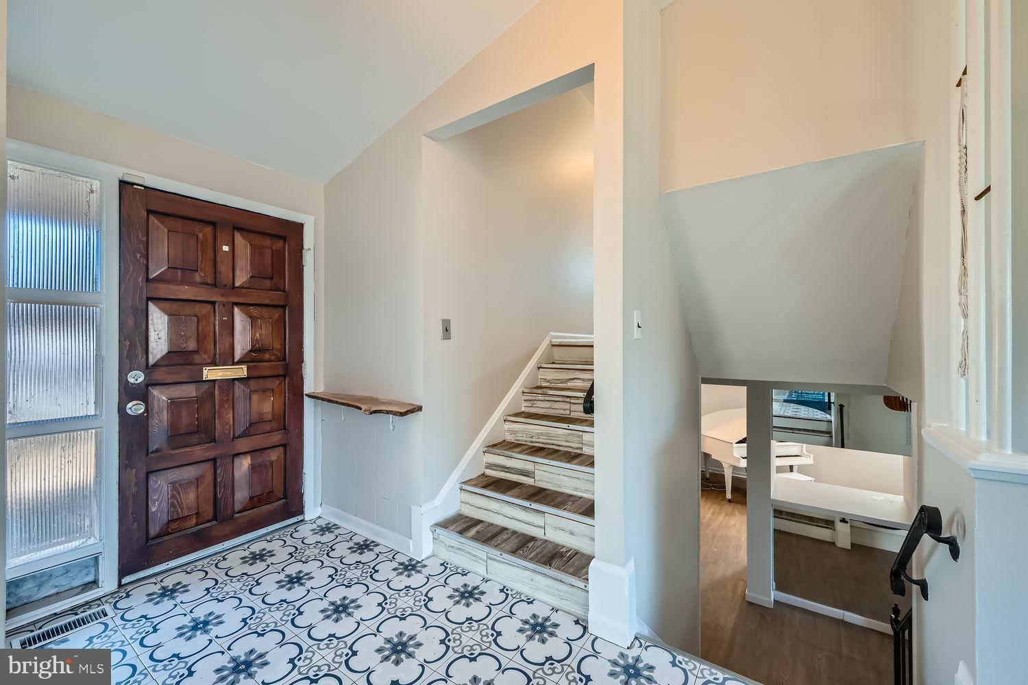 7413 Kathydale Road Pikesville, MD 21208 - Photo 3 of 25 Gallery Image 3