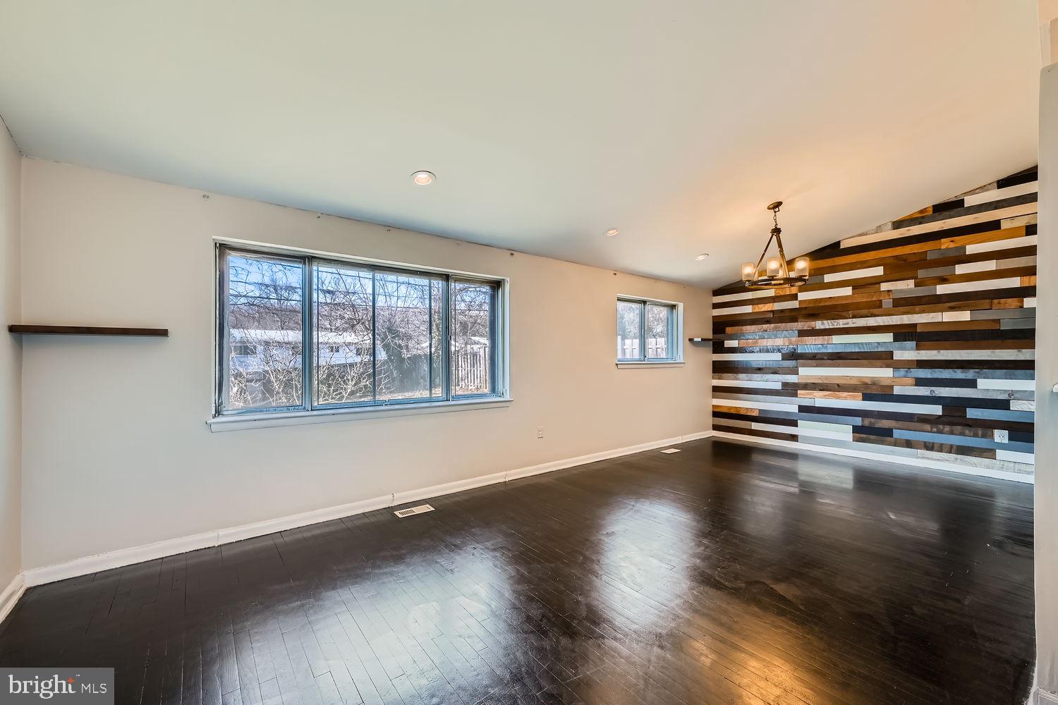 7413 Kathydale Road Pikesville, MD 21208 - Photo 4 of 25 Gallery Image 4
