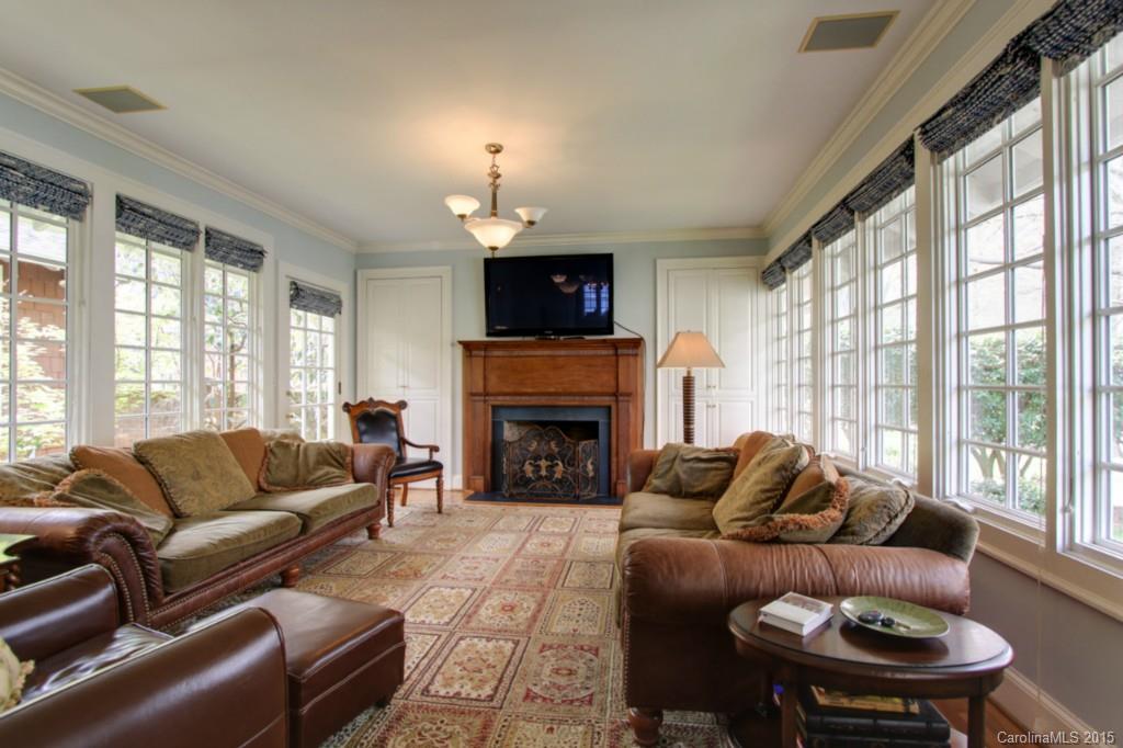 2331 Croydon Road Charlotte, NC 28207 - Photo 3 of 24 Gallery Image 3