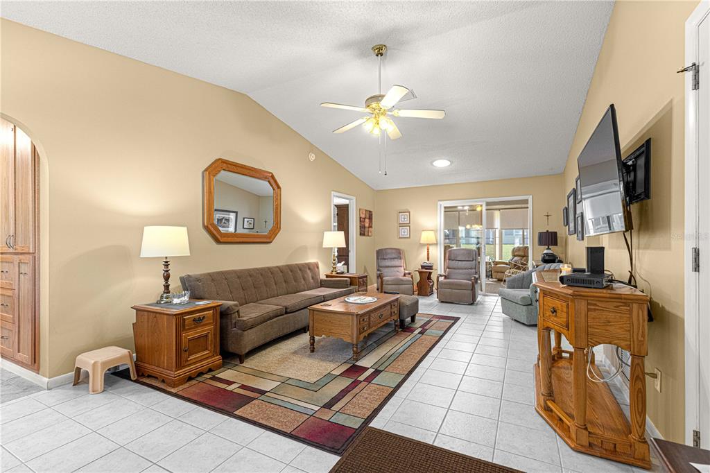 9335 Southwest 85th Terrace, Unit A Ocala, FL 34481 - Photo 11 of 40