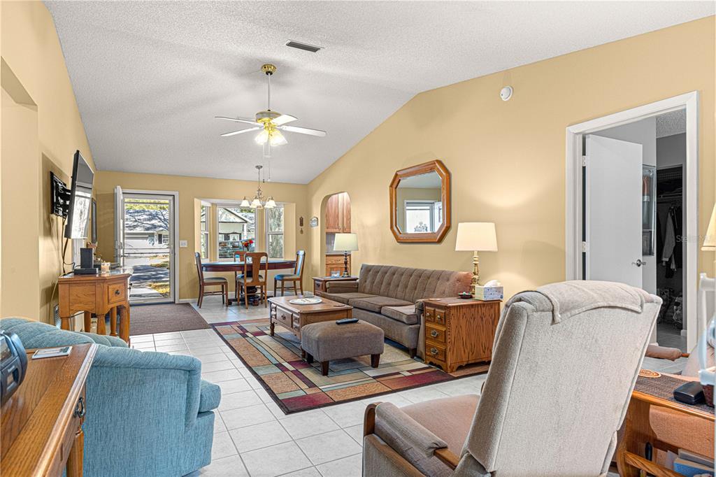 9335 Southwest 85th Terrace, Unit A Ocala, FL 34481 - Photo 12 of 40