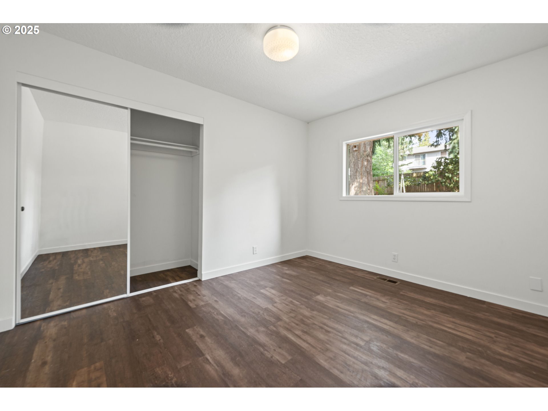 2831 Southwest Moss Street Portland, OR 97219 - Photo 21 of 40 Bedroom