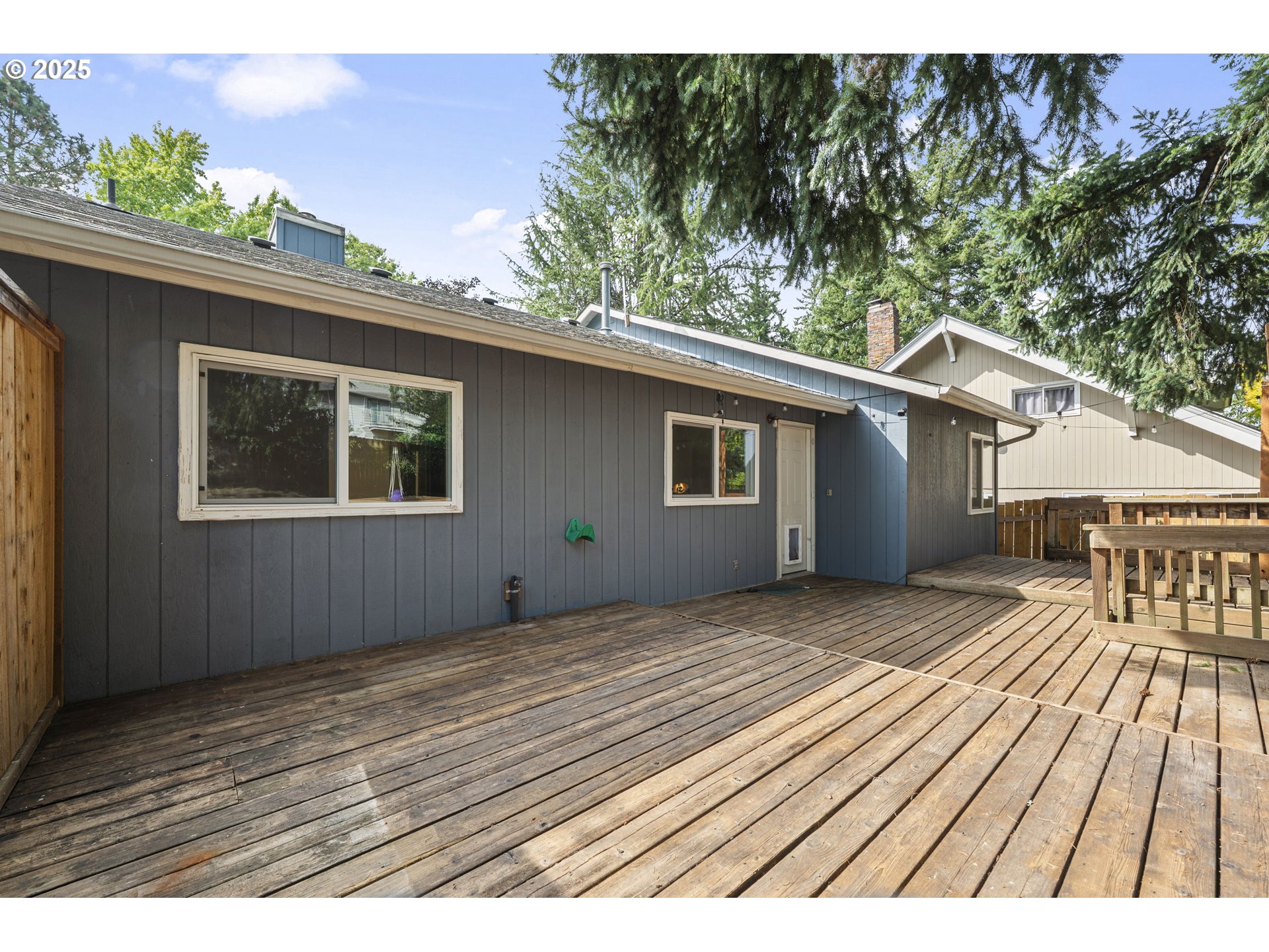 2831 Southwest Moss Street Portland, OR 97219 - Photo 31 of 40 Deck