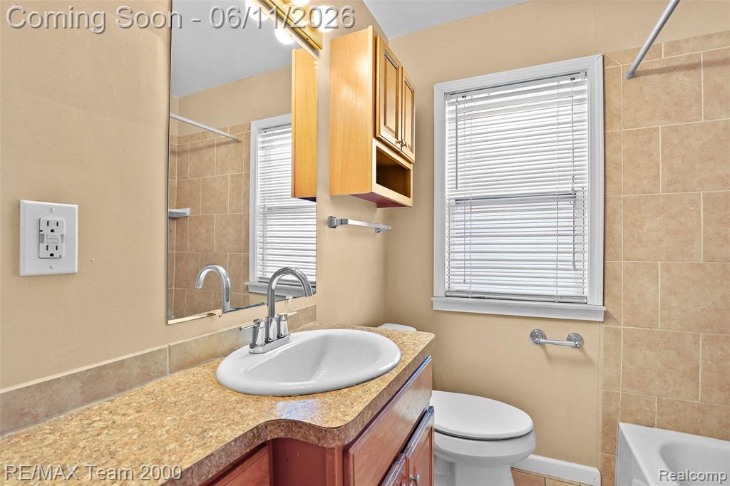 3130 Chestnut Street Dearborn, MI 48124 - Photo 12 of 30