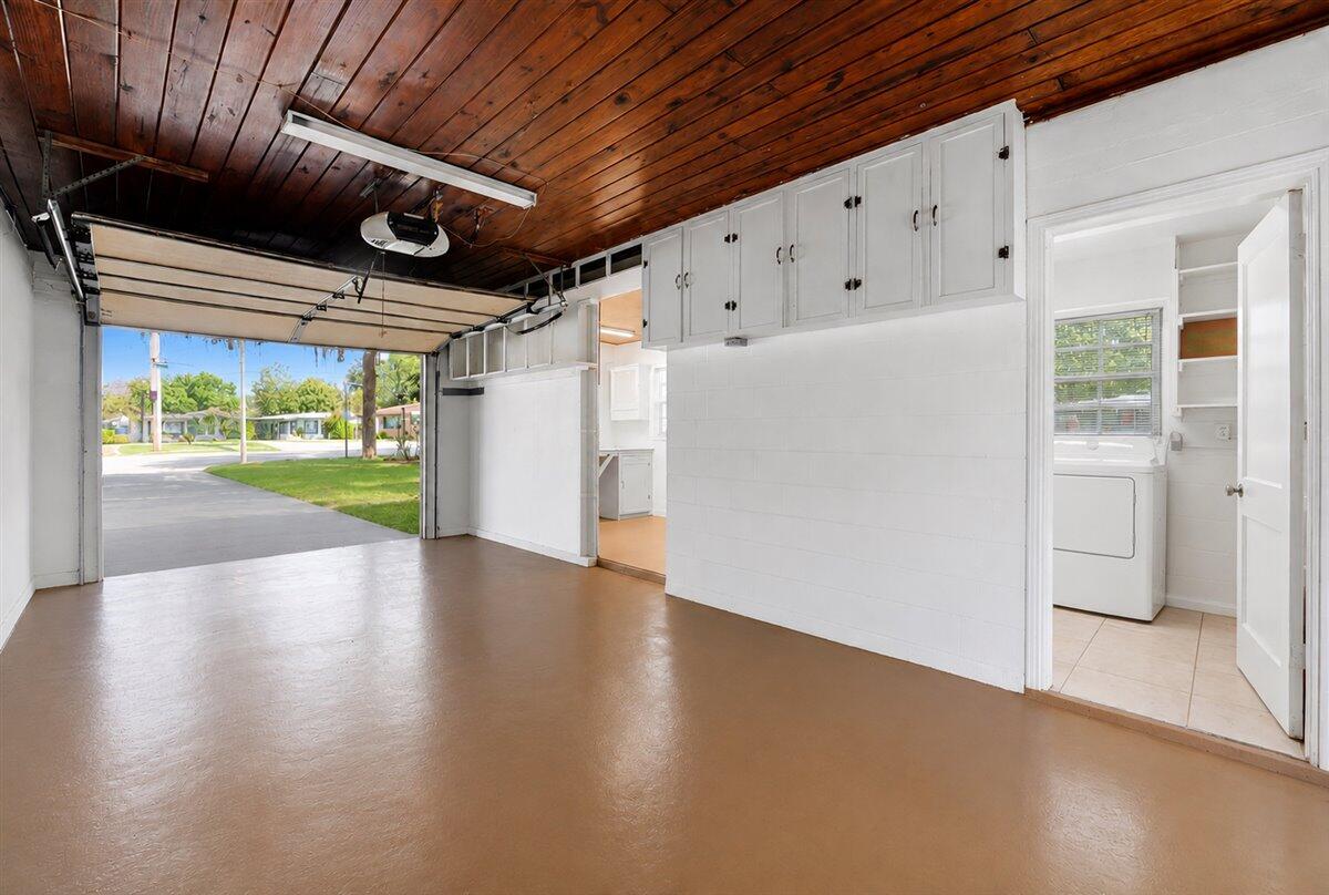 1408 New Jersey Road Lakeland, FL 33803 - Photo 47 of 58 50-Garage