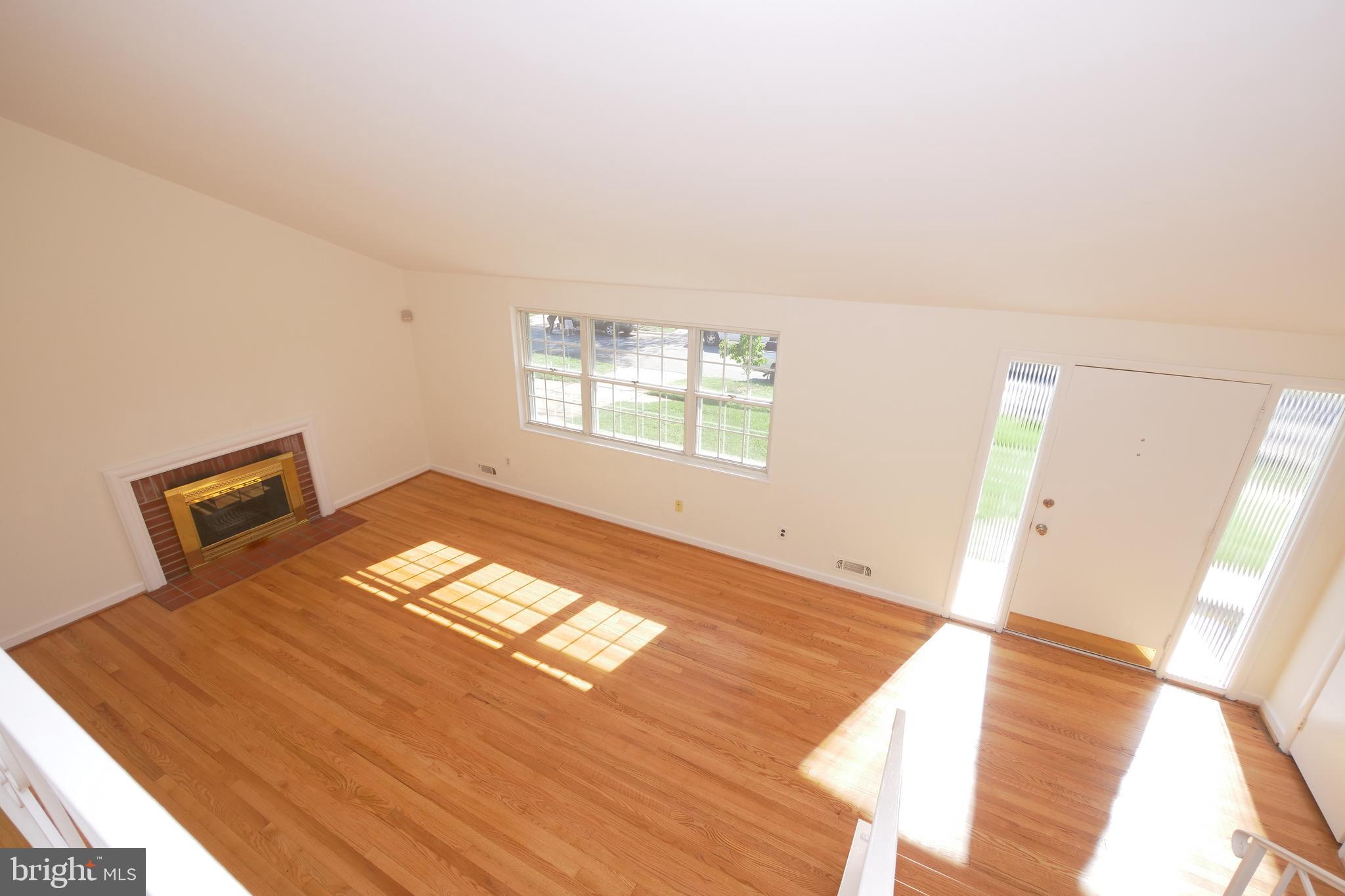 12811 Bluhill Road Silver Spring, MD 20906 - Photo 30 of 32 Living Room