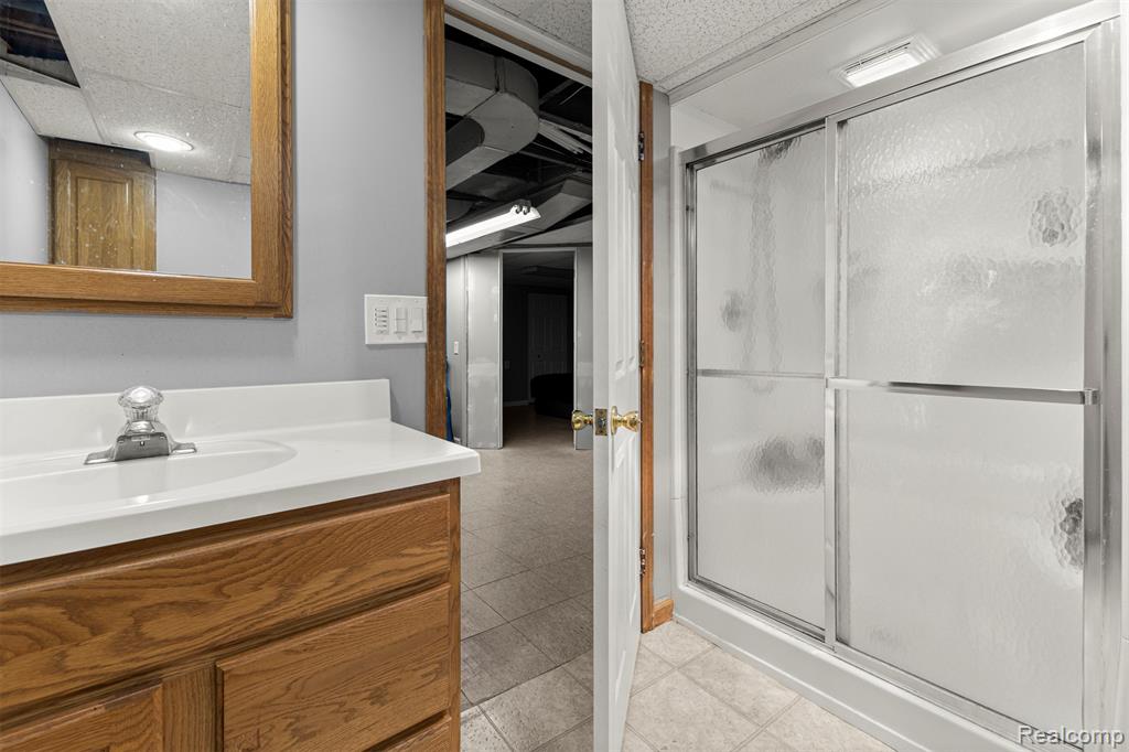 1750 North Waverly Street Dearborn, MI 48128 - Photo 31 of 38