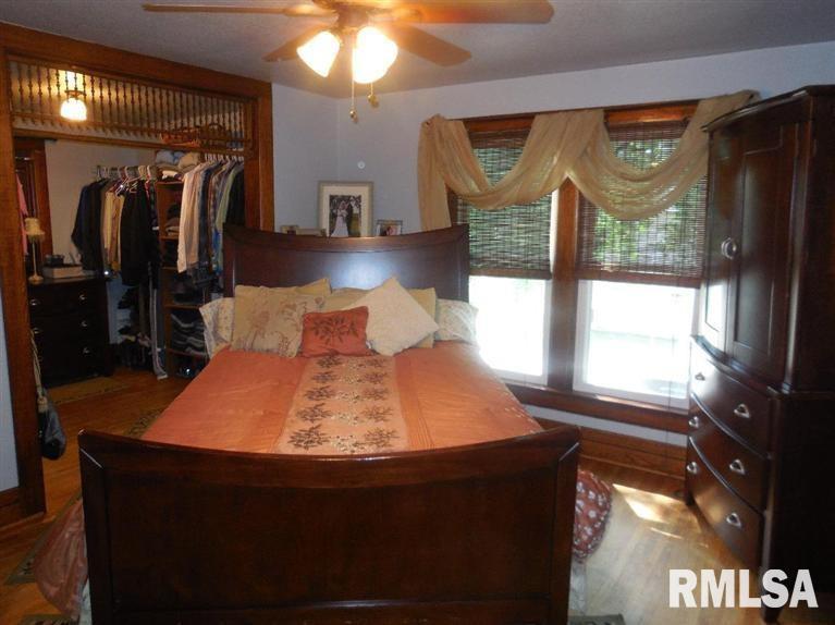 302 Madison Street Sabula, IA 52070 - Photo 3 of 23 Gallery Image 3
