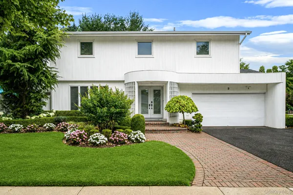 $1,425,000 | 2 Sagamore Way North, Jericho, NY 11753