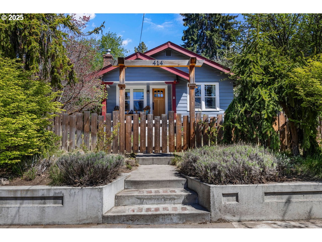 414 Northwest Riverside Boulevard Bend, OR 97703 - Photo 12 of 36 Gallery Image 12