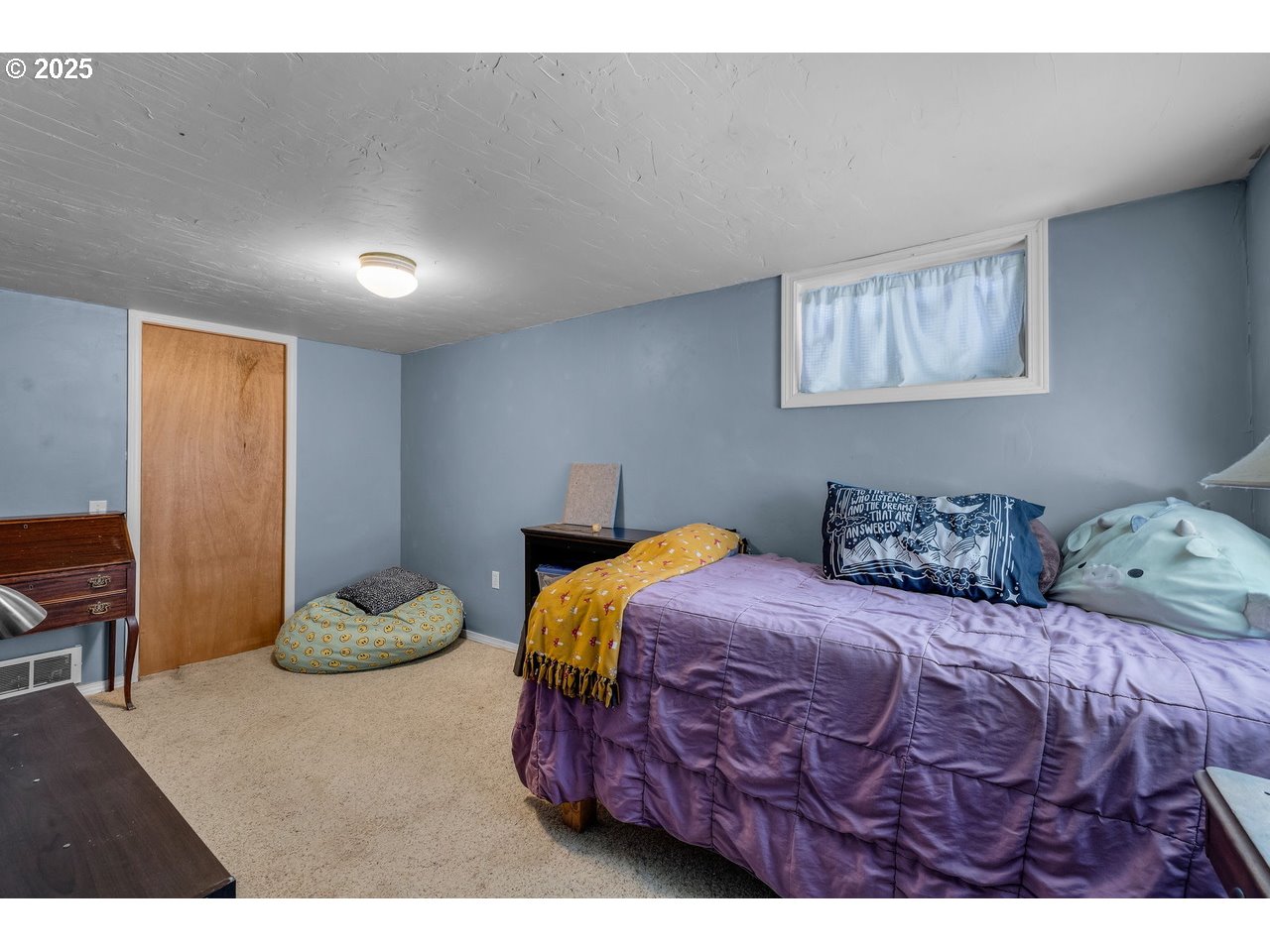 414 Northwest Riverside Boulevard Bend, OR 97703 - Photo 14 of 36 Gallery Image 14