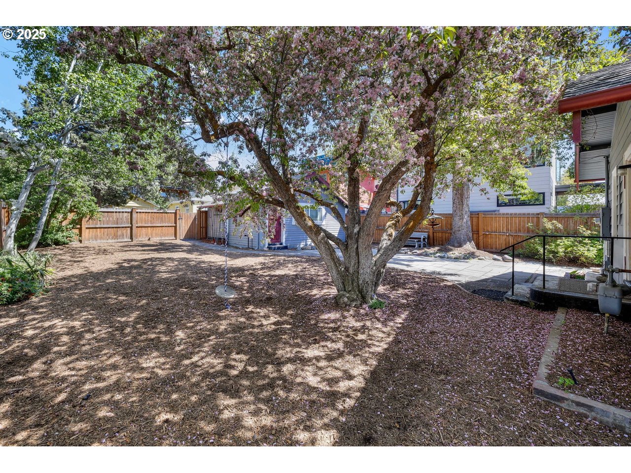 414 Northwest Riverside Boulevard Bend, OR 97703 - Photo 17 of 36 Gallery Image 17