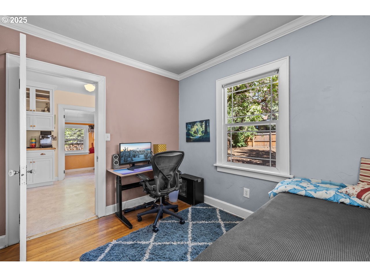 414 Northwest Riverside Boulevard Bend, OR 97703 - Photo 10 of 36 Gallery Image 10
