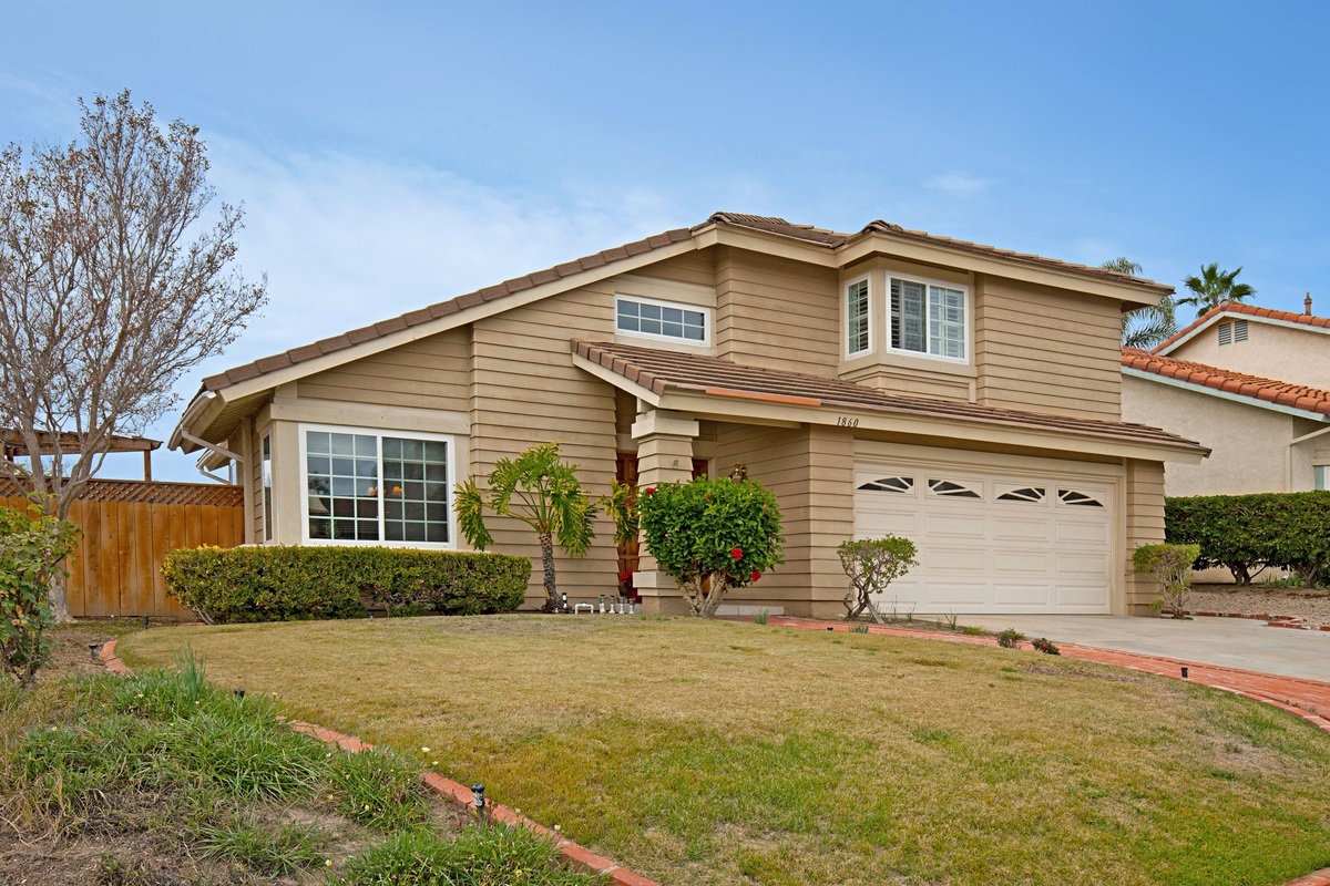1860 Wandering Road Encinitas, CA 92024 - Photo 2 of 25
