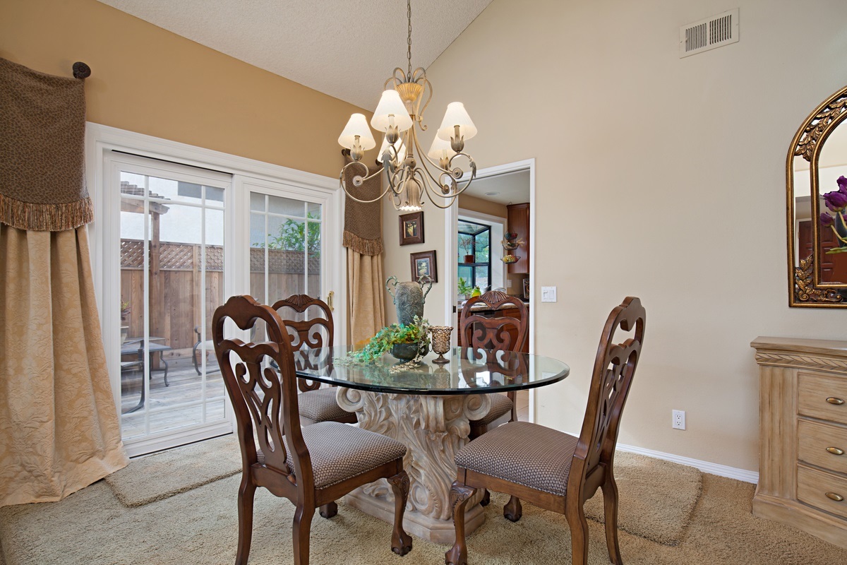 1860 Wandering Road Encinitas, CA 92024 - Photo 6 of 25