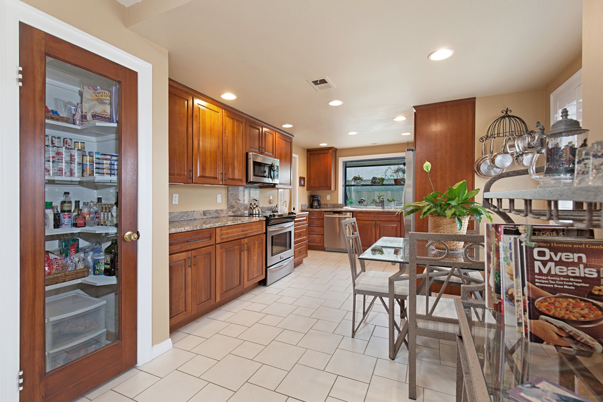 1860 Wandering Road Encinitas, CA 92024 - Photo 8 of 25