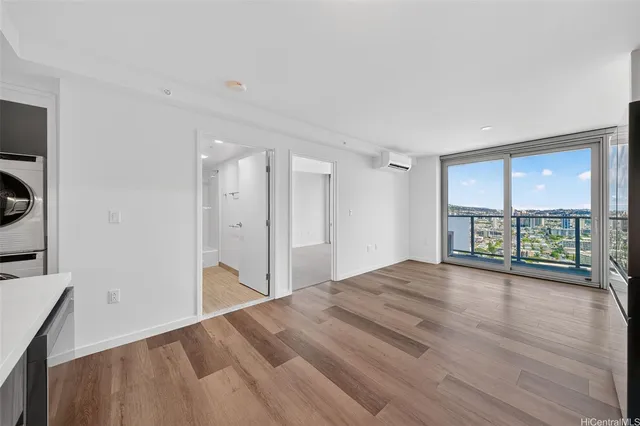 $2,950 | 1500 Rycroft Street, Unit 2403R, Honolulu, HI 96814