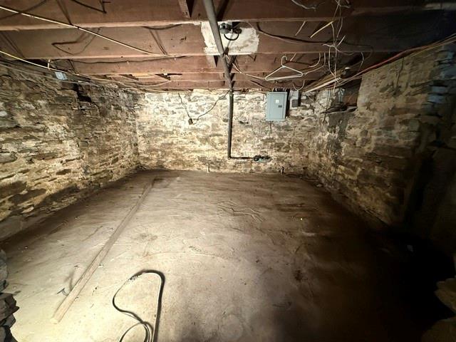 305 Repp Road Verona, PA 15147 - Photo 28 of 34 Gallery Image 28