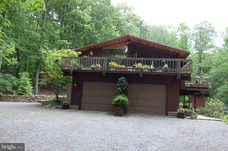 197 Valley Road Front Royal, VA 22630 - Photo 14 of 30 Garage