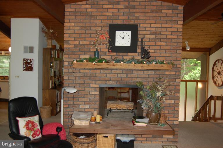 197 Valley Road Front Royal, VA 22630 - Photo 27 of 30 Living Room