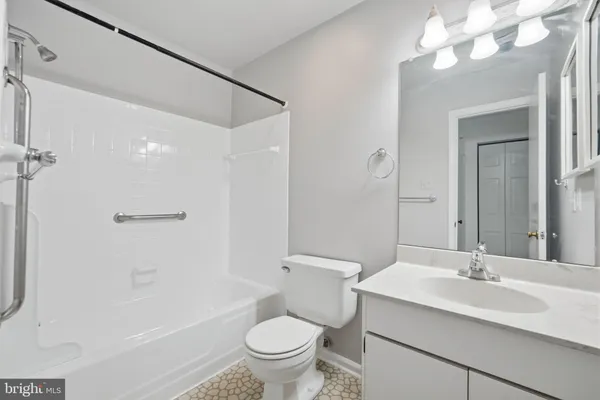 $2,700 | 9402 Quill Place, Montgomery Village, MD 20886
