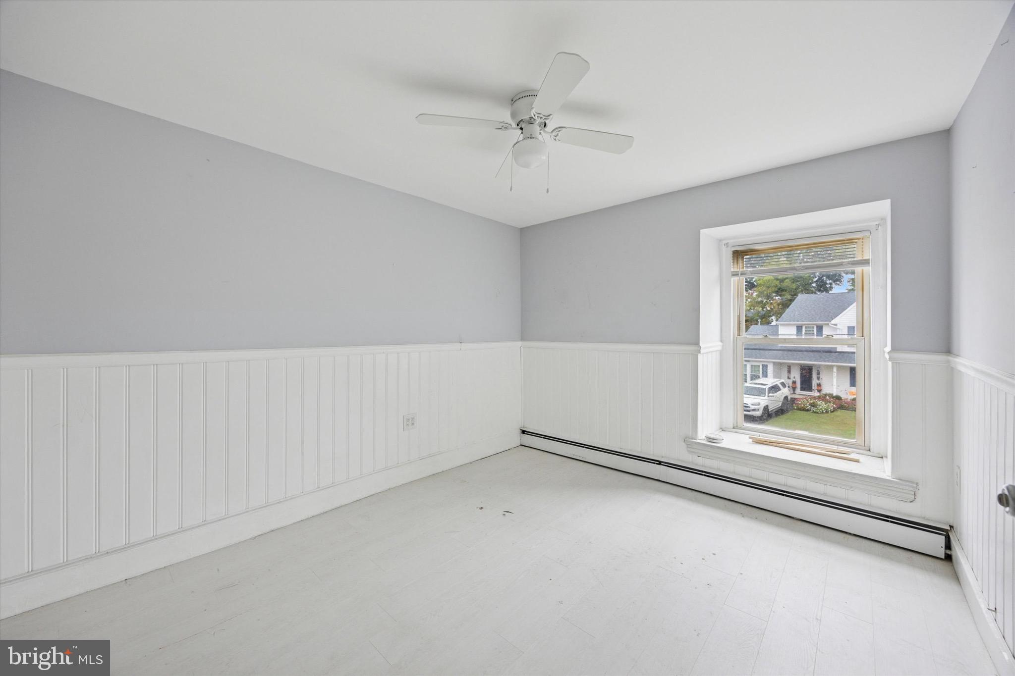 1000 Main Avenue Croydon, PA 19021 - Photo 20 of 25 an empty room with windows and fan