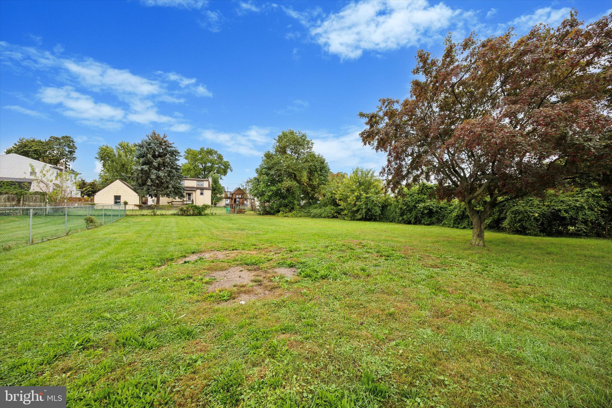 1000 Main Avenue Croydon, PA 19021 - Photo 24 of 25 a view of yard with green space