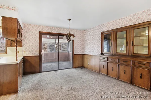 $499,750 | 4616 84th Street Southeast, Caledonia, MI 49316