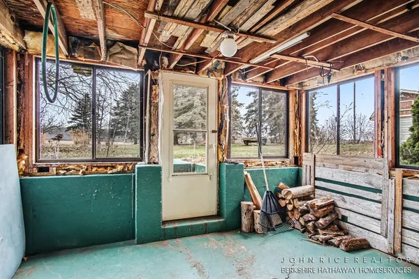 $499,750 | 4616 84th Street Southeast, Caledonia, MI 49316