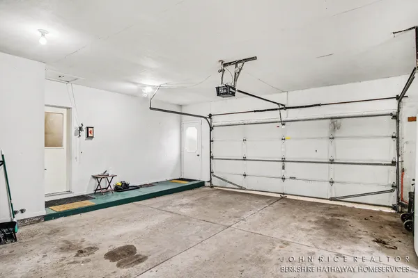 $499,750 | 4616 84th Street Southeast, Caledonia, MI 49316