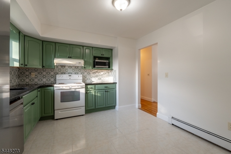 17 Longport Road Parsippany, NJ 07054 - Photo 7 of 23