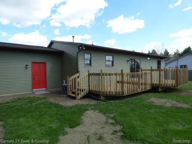 3310 Morrish Road Swartz Creek, MI 48473 - Photo 9 of 49 P1020275.JPG