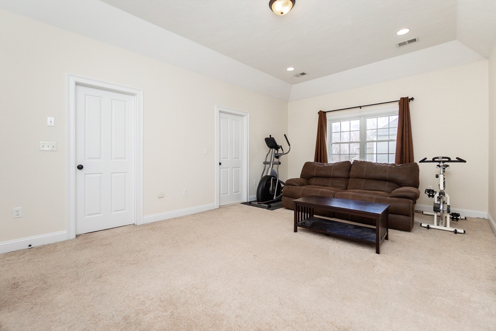 31 Whitehall Way Bellingham, MA 02019 - Photo 20 of 39 a living room with furniture