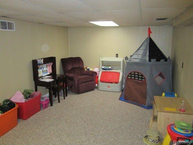 5875 Shaun Road West Bloomfield, MI 48322 - Photo 18 of 25 6.27.2011 083