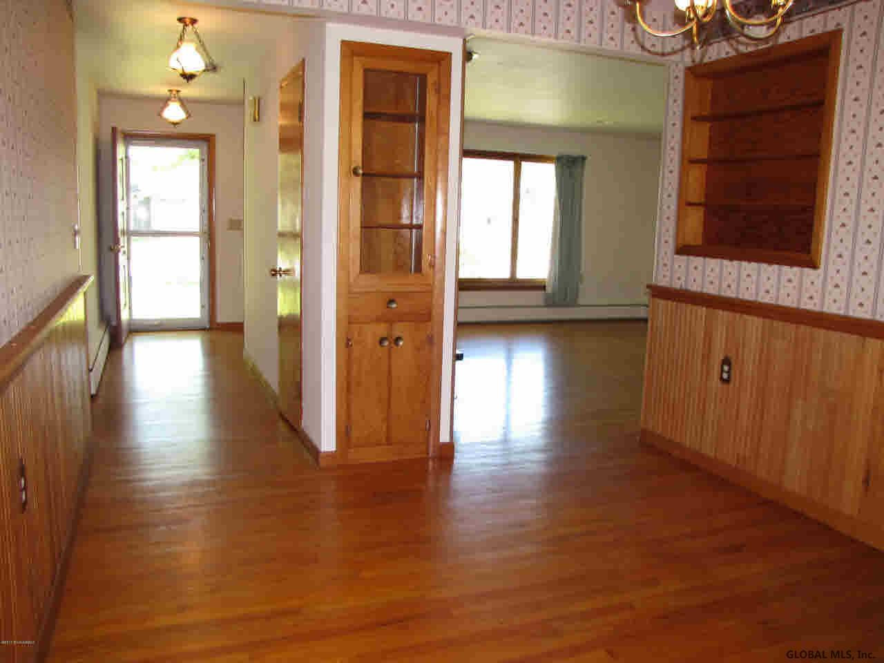 562 Gansevoort Road Moreau, NY 12828 - Photo 3 of 39 Photo 3