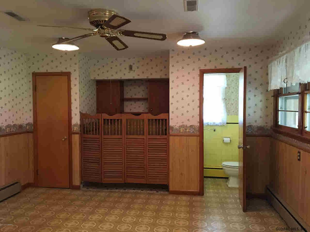 562 Gansevoort Road Moreau, NY 12828 - Photo 6 of 39 Photo 6