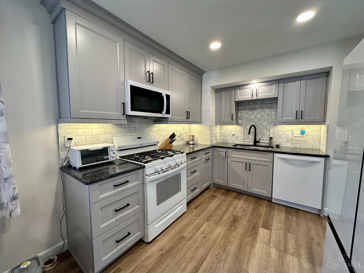 6851 Salem Road Cincinnati, OH 45230 - Photo 7 of 36