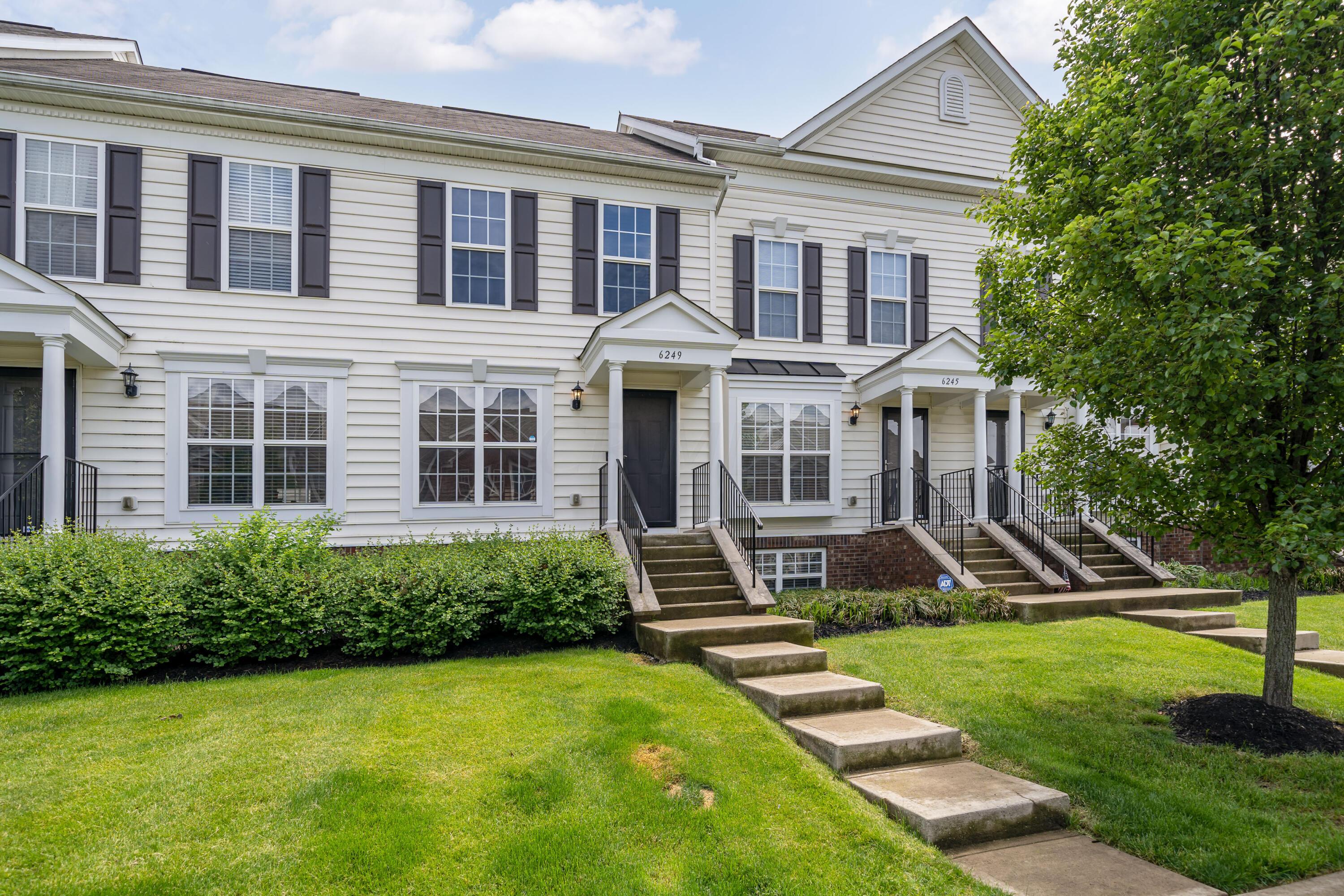 6249 Needletail Road, Unit 32624 Columbus, OH 43230 - Photo 3 of 23 6249 Needletail_MLS_4