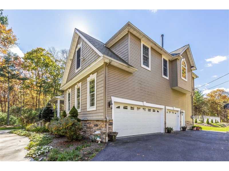 75 Log Road North Smithfield, RI 02830 - Photo 23 of 25 Exterior Front.