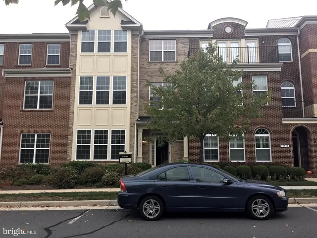 $799,000 | 19508 Front Street, Leesburg, VA 20176