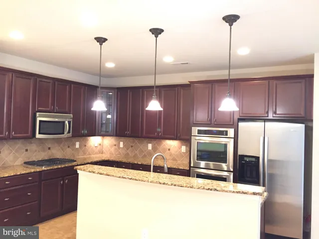 $799,000 | 19508 Front Street, Leesburg, VA 20176