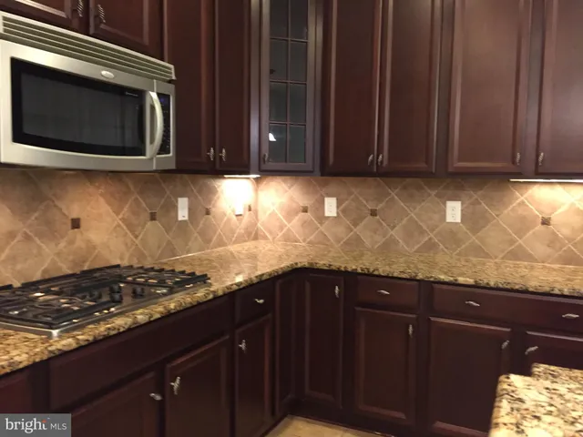 $799,000 | 19508 Front Street, Leesburg, VA 20176