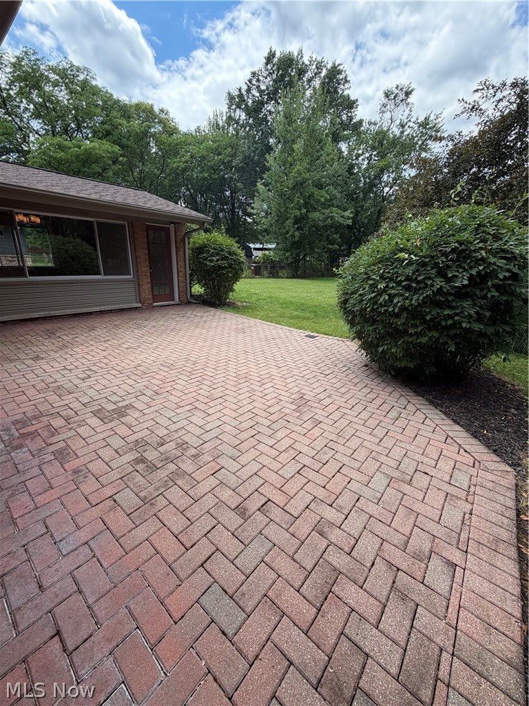 2104 Walter Road Westlake, OH 44145 - Photo 28 of 30