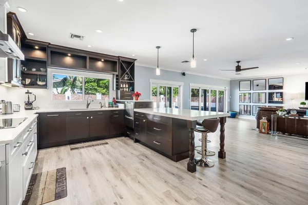 $3,500,000 | 811 Southeast 31st Street, Boca Raton, FL 33432